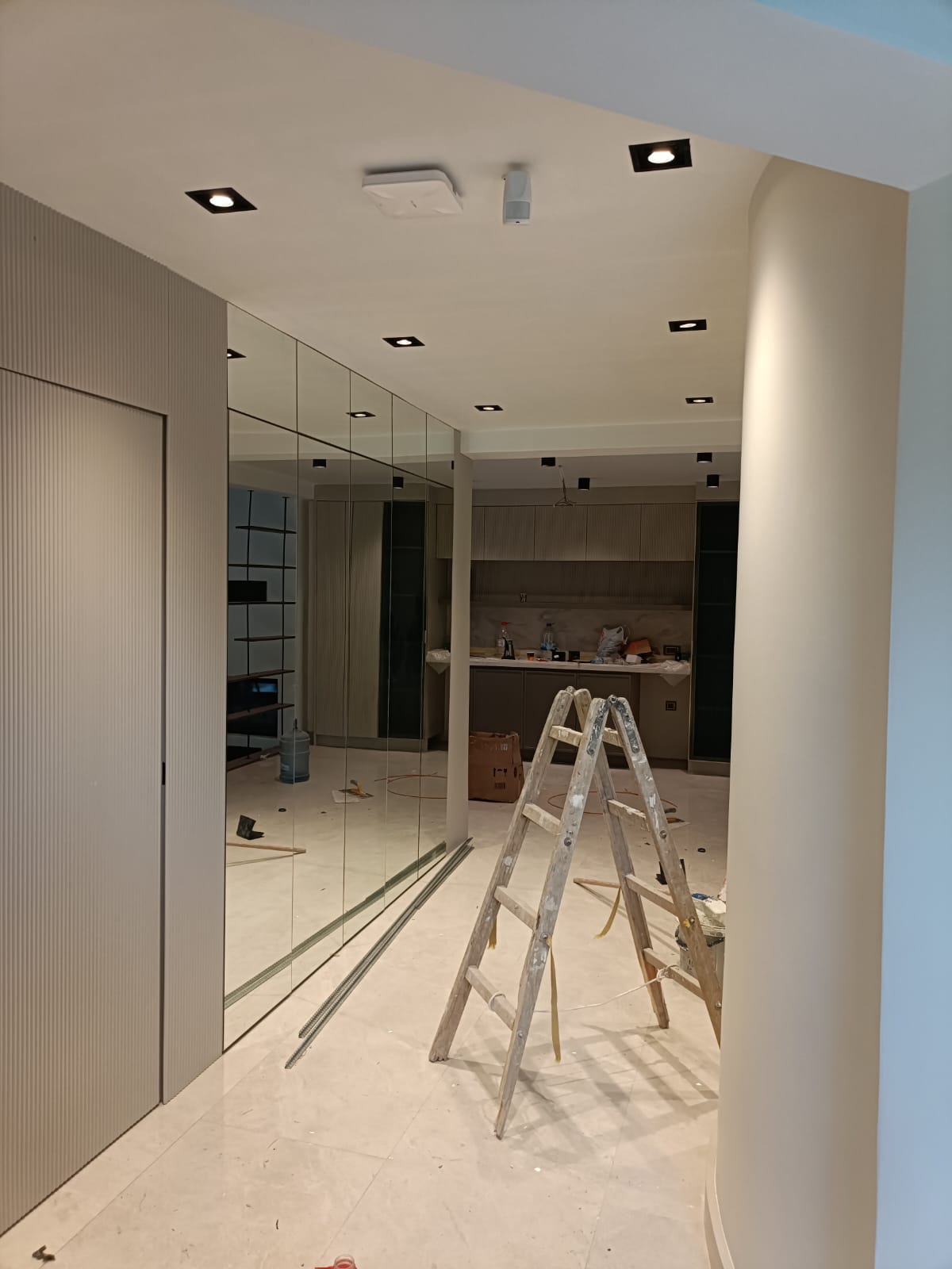 Urla iç dekorasyon projesi fotoğraf 1 – boya, tasarım ve iç mekan