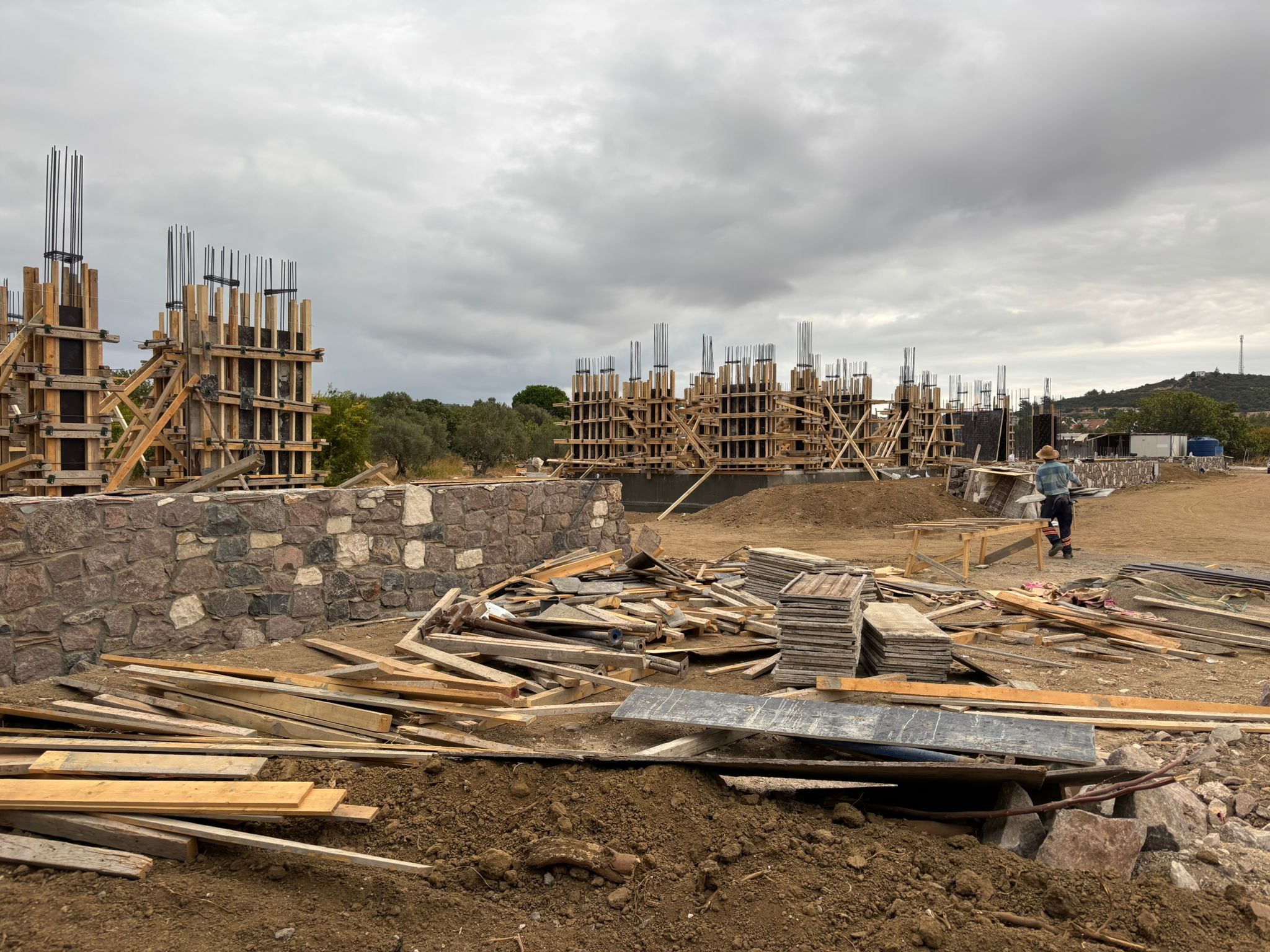 Urla temelden inşaat projesi fotoğraf 10 – temel, betonarme ve kaba inşaat