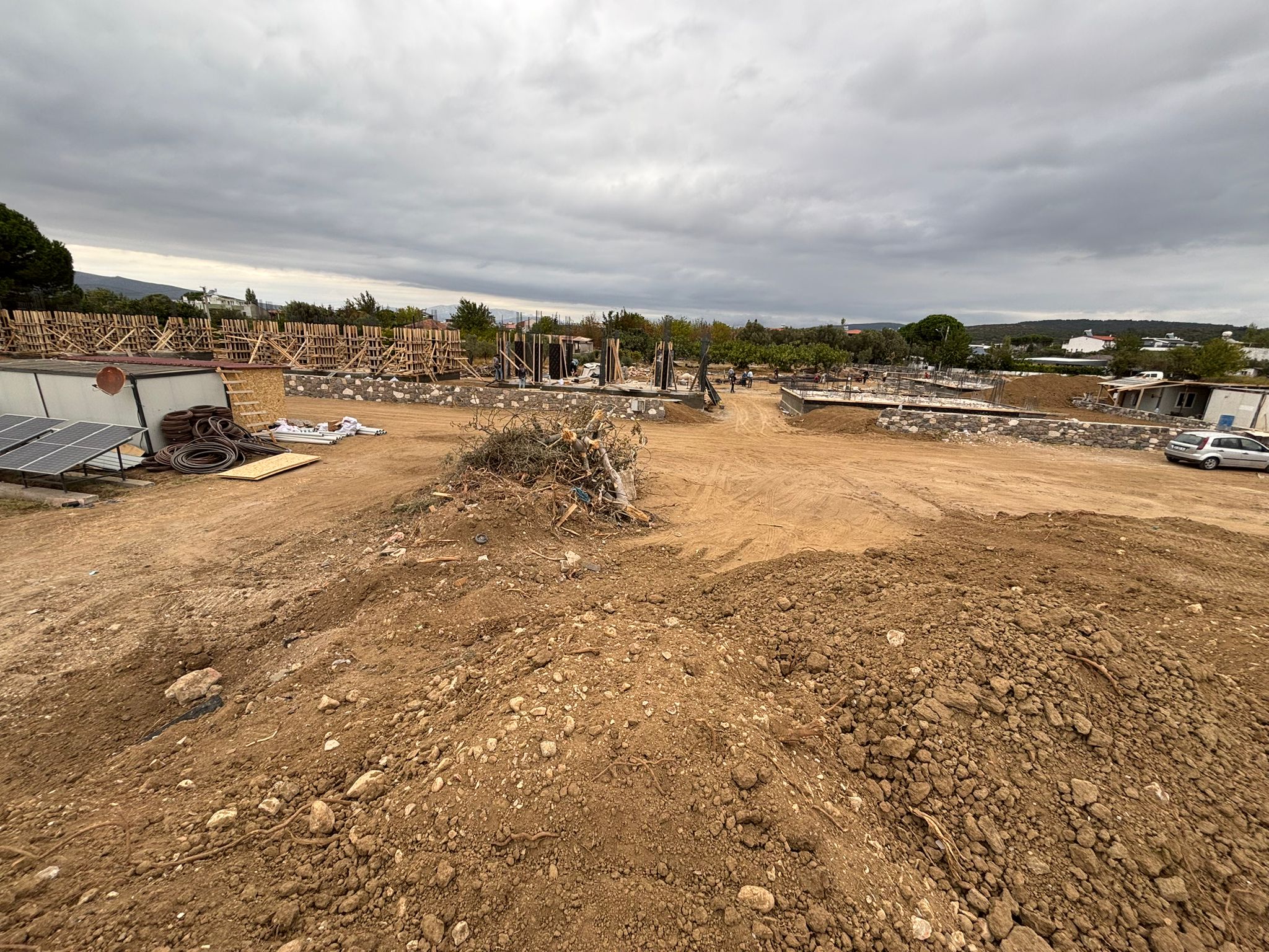 Urla temelden inşaat projesi fotoğraf 12 – temel, betonarme ve kaba inşaat